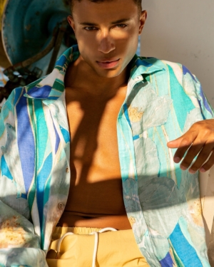 printed long sleeve shirt