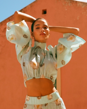eye print crop top