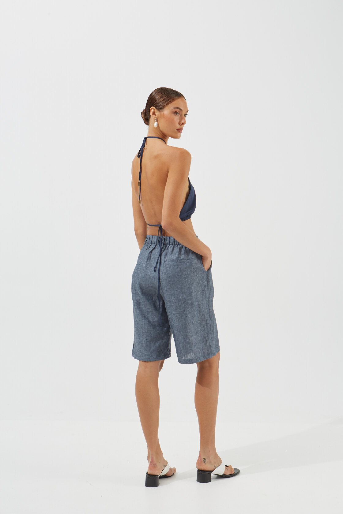 Dorothea straight-leg bermuda