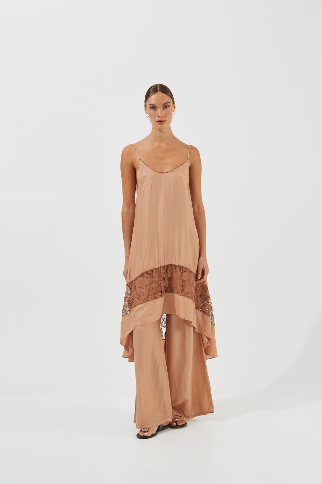 Camellia straps lace-trimmed dress